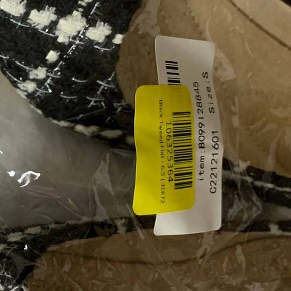 Black Tweed Flat Size 6.5 US Slip On Closed Toe - Picture 8 of 8